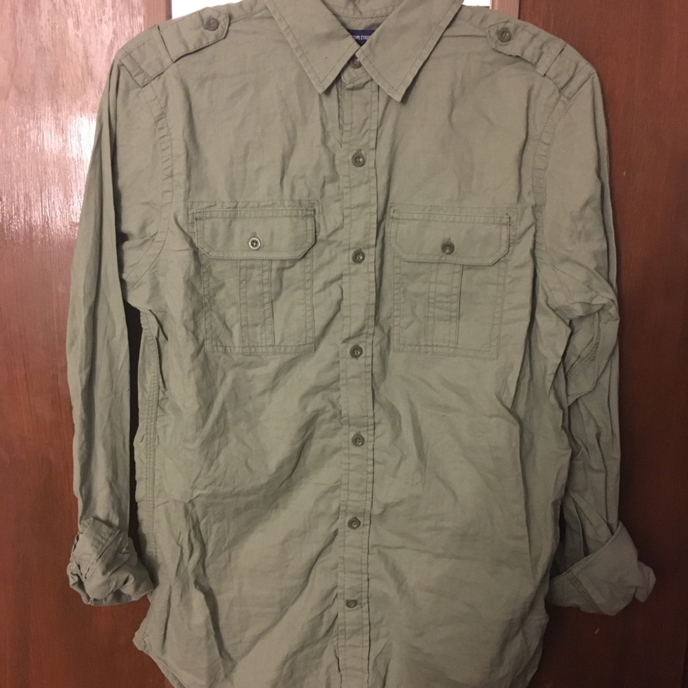 NWOT Old navy khaki button down top - Picture 1 of 3